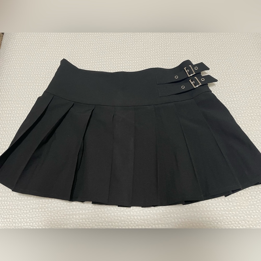 Elodie miniskirt with double buckles